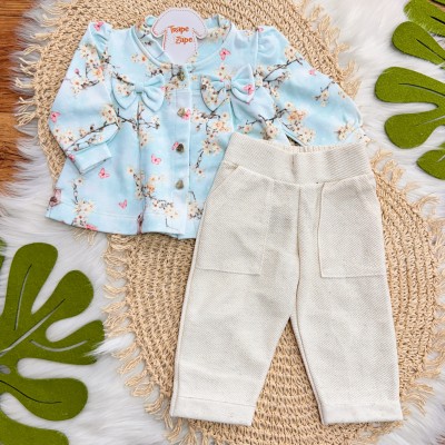 Conj. Casaco Florzinhas com Casinhas de Passarinhos  e Calça de Linho - Azul